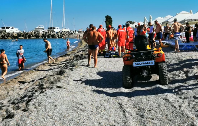 EFORIE: Dosar penal pentru 3 turiști care s-au luat la bătaie cu salvamarii care nu i-au lăsat să intre în mare