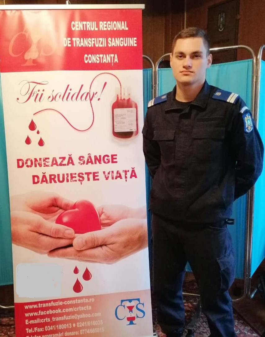 Jandarmii constănţeni donează sânge pentru semenii lor