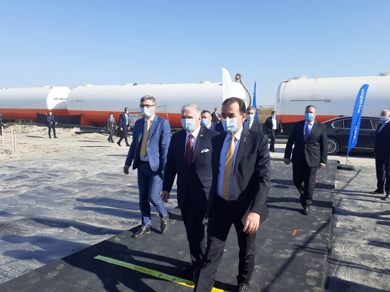 Ludovic Orban, vizită în judeţul Constanţa. Premierul a fost prezent la începerea lucrărilor la conducta submarină din cadrul proiectului de dezvoltare gaze naturale Midia-MGD