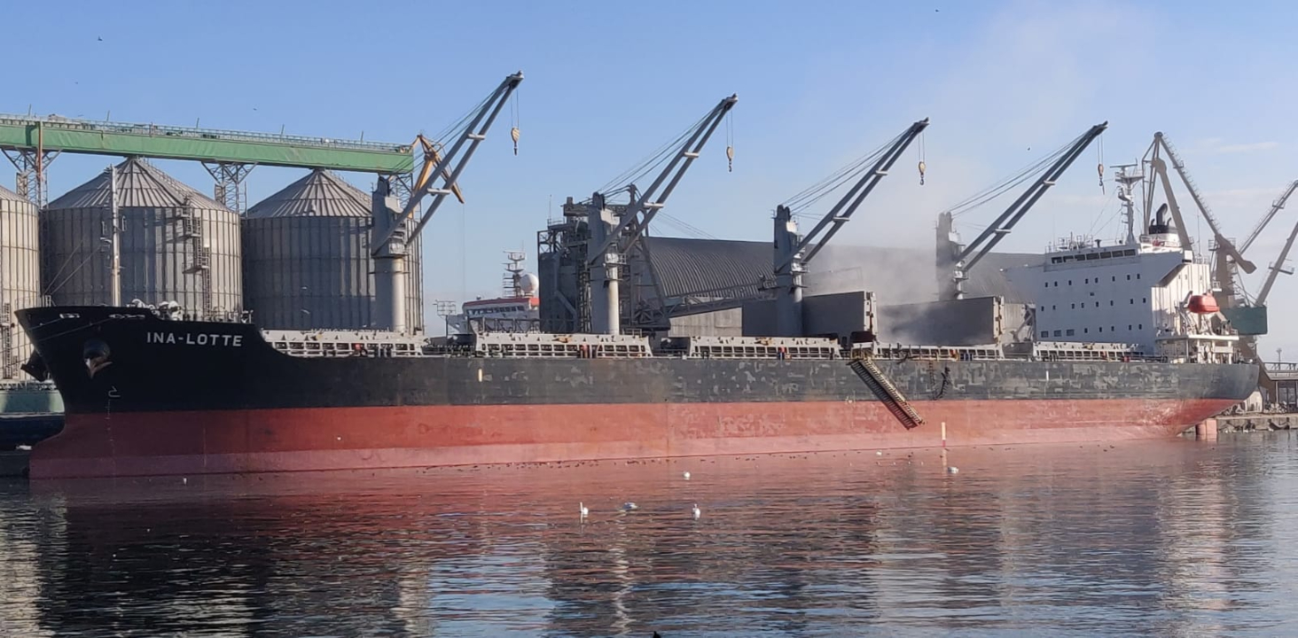 CONSTANŢA: Doi pasageri clandestini au fost descoperiţi la bordul unei nave, care a acostat în Port