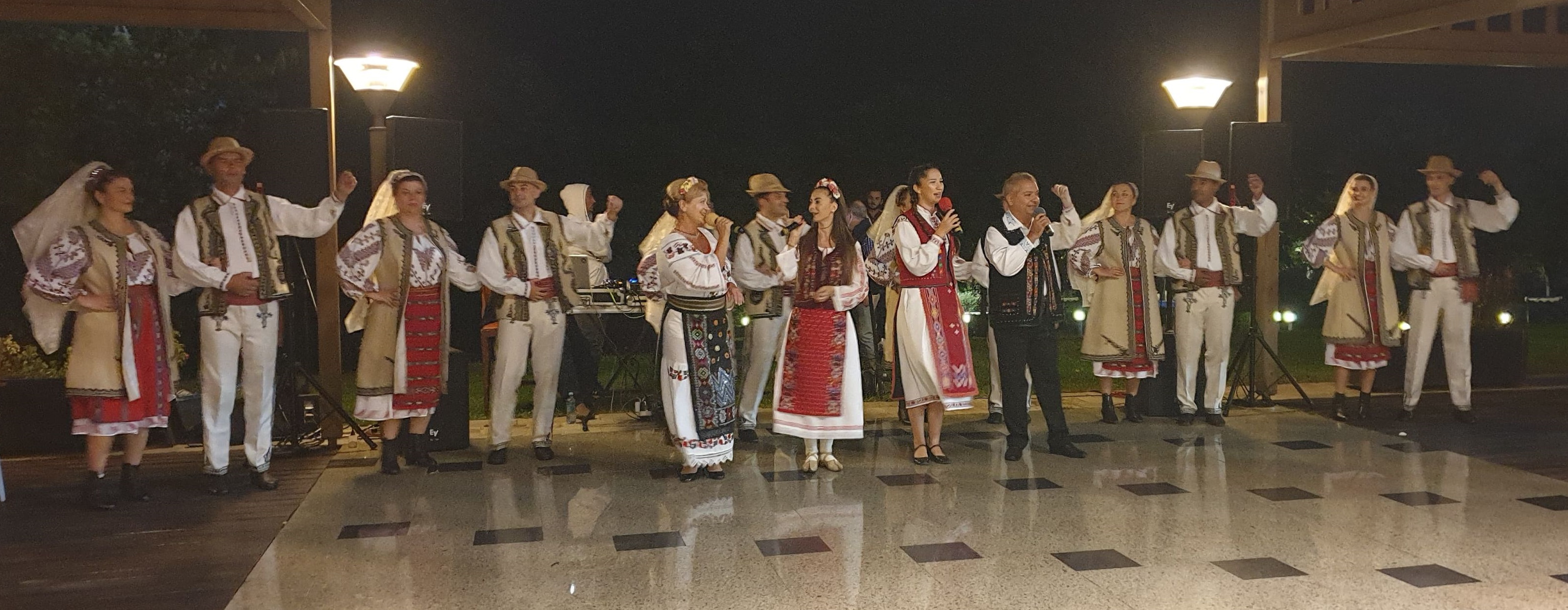 „Baladele Deltei”, spectacol pentru oficiali europeni