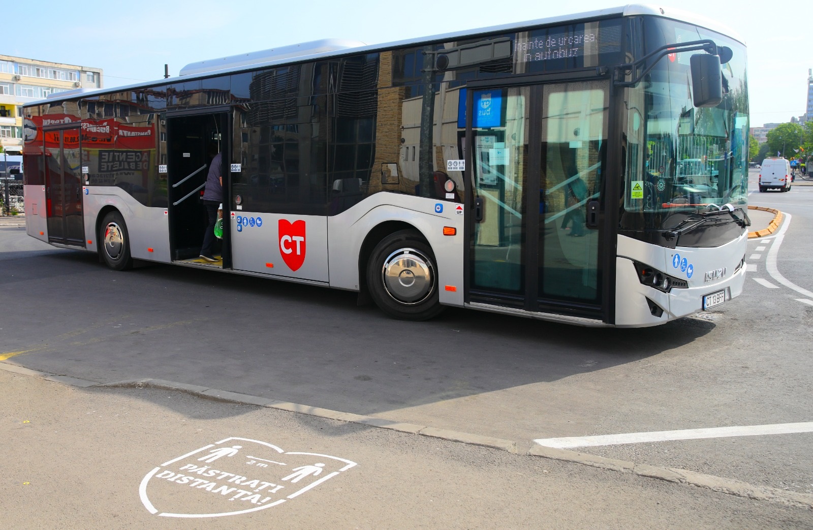 CONSTANŢA: Traseele 5-40 și 5b circulă deviat