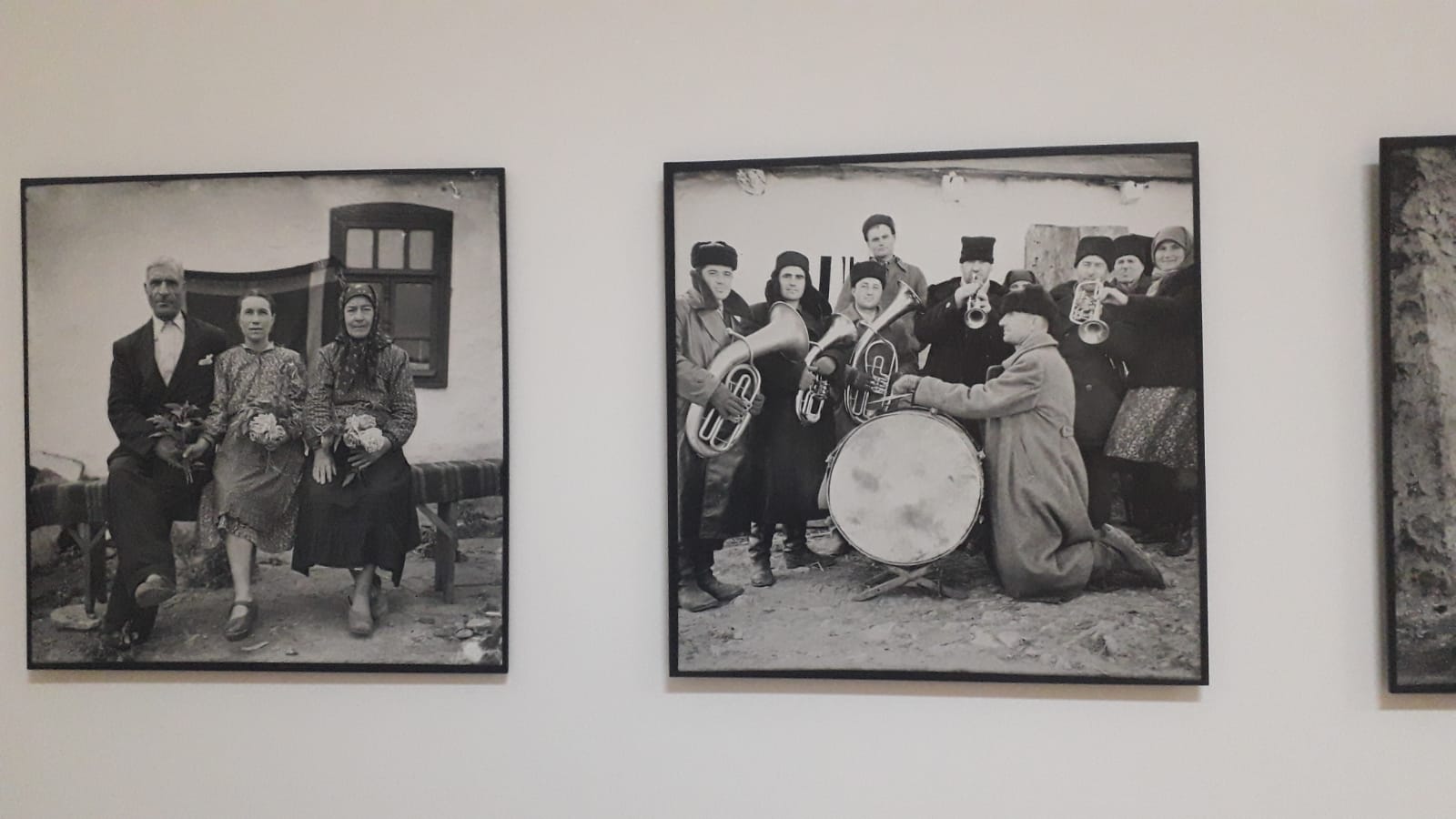 „Așa văzut-a Zaharia – improvizații într-o lume captivă” – expoziţie inedită de fotografie la Muzeul de Istorie Națională și Arheologie Constanța FOTO