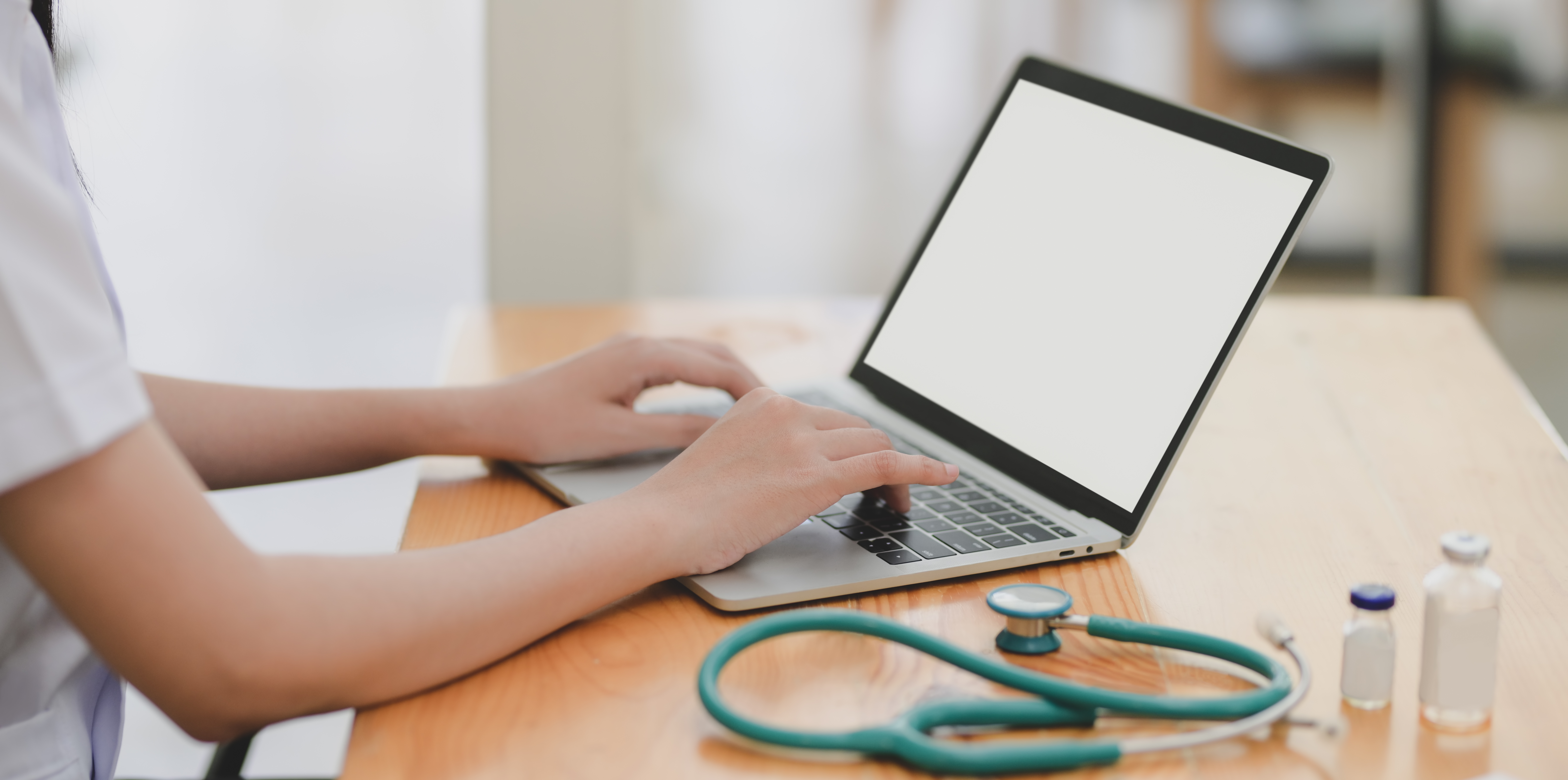 Telemedicina va fi reglementată printr-o ordonanţă de urgenţă