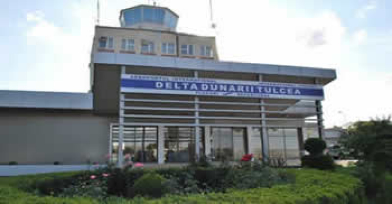 TULCEA: Aeroportul Delta Dunării reia licitaţia pentru un echipament de înlăturare a gheții de pe pistă. Firma din Italia nu a oferit garanţie că va livra echipamentul