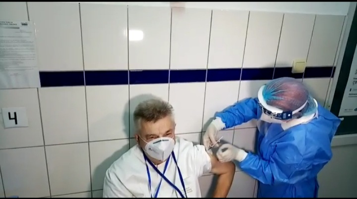 Doctorul Sorin Rugină a fost primul constănțean vaccinat anti – COVID