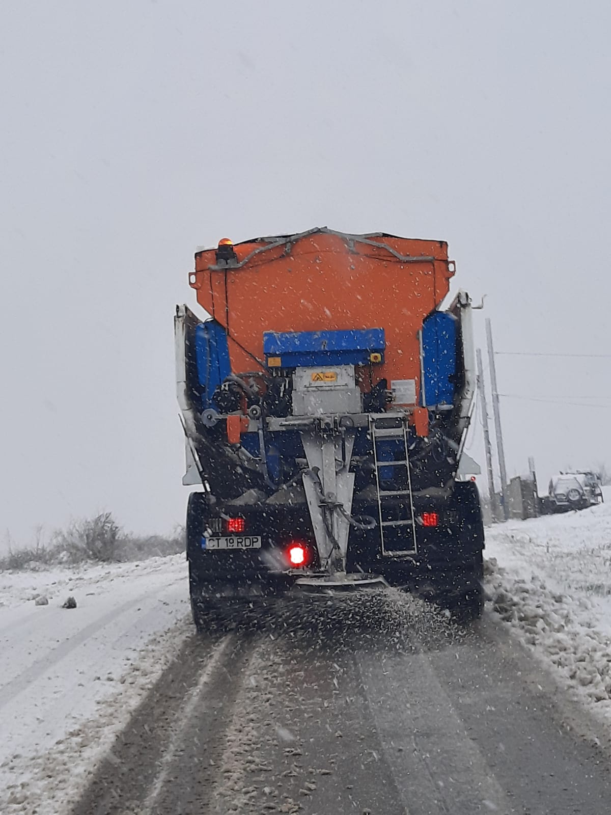 TULCEA: Se circulă în condiții de iarnă pe toate drumurile județene