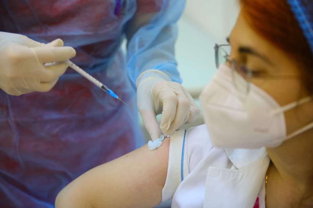 CONSTANȚA: Cadrele medicale imunizate în etapa zero primesc a doua doză de vaccin începând de duminică