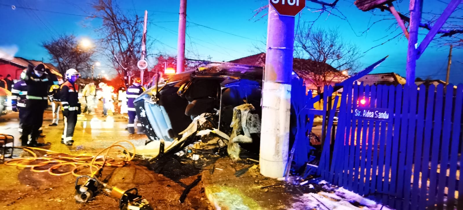 Accident rutier în Constanţa! Trei persoane, transportate la spital