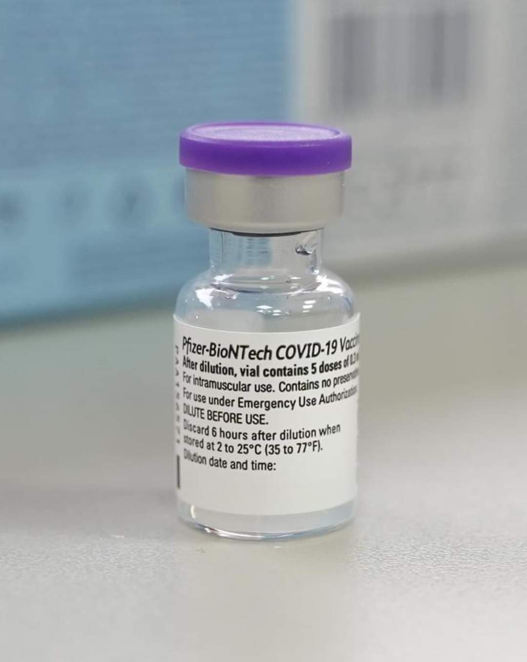 O nouă tranşă de vaccin de la Pfizer BioNTech soseşte în ţară