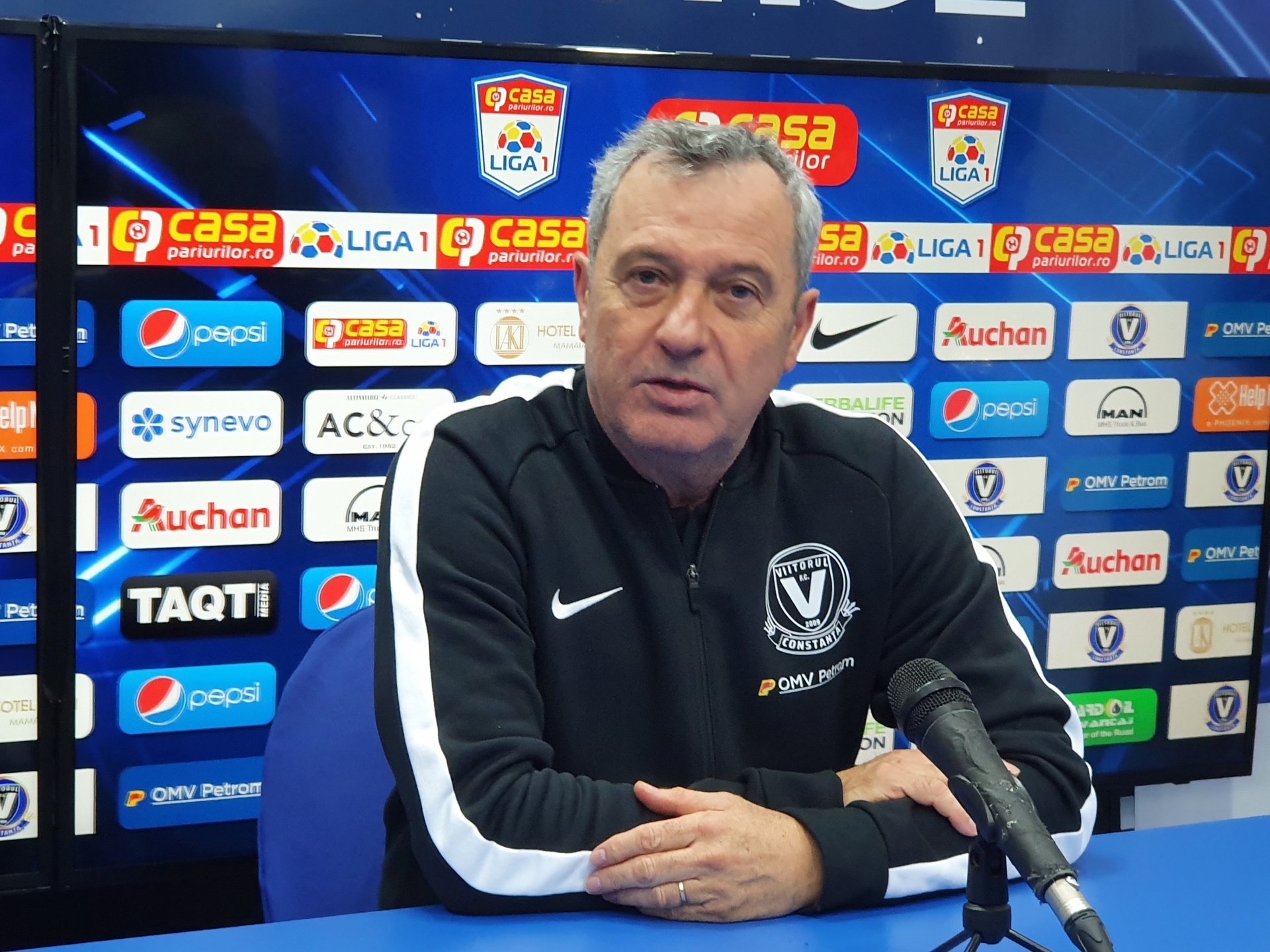 Meci special pentru Mircea Rednic la București cu Dinamo