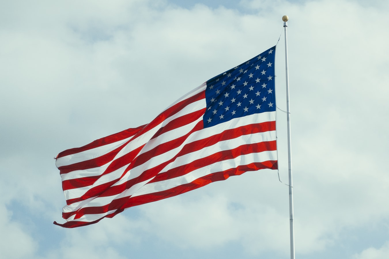 Ambasada SUA la Moscova le cere cetăţenilor americani să părăsească imediat Rusia