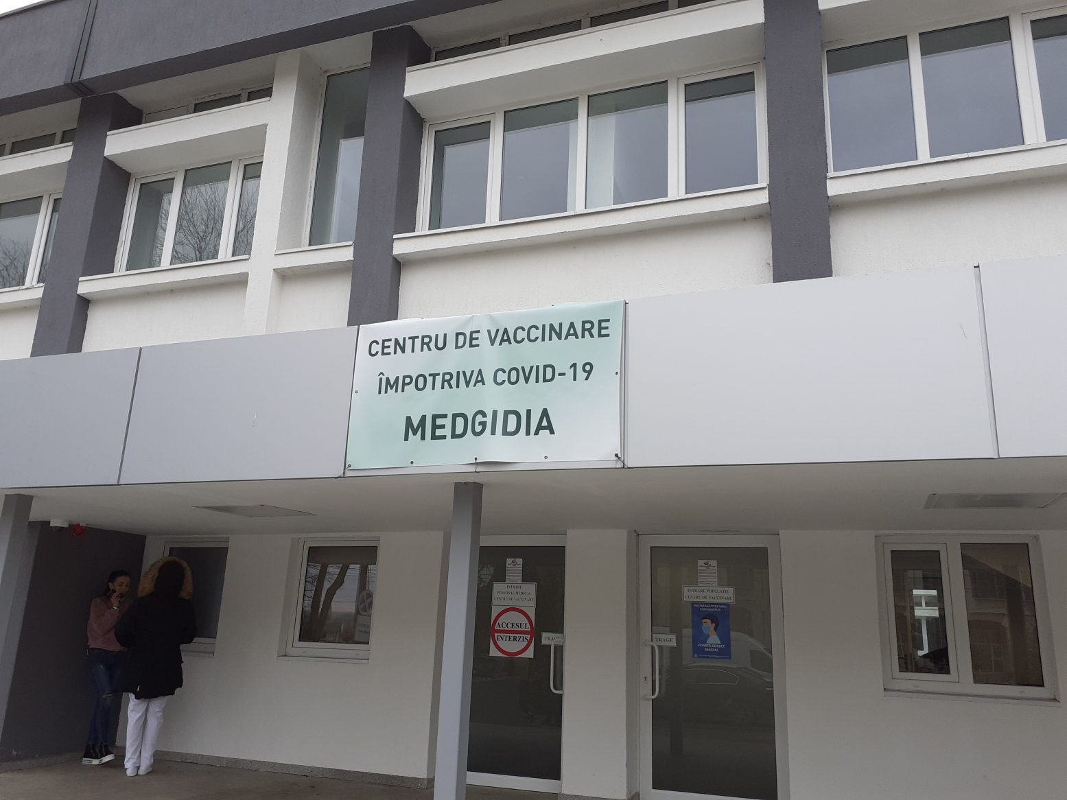 MEDGIDIA: Cadrele medicale din centrul de vaccinare și-au primit drepturile salariale
