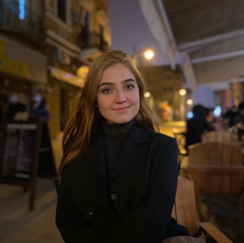 INTERVIU | Sabina Spătariu, președinta Asociației Elevilor din Constanța: „Niciun profesor, niciun părinte nu se poate pune în locul elevului. Fiecare generație are nevoile ei și ele trebuie ascultate“