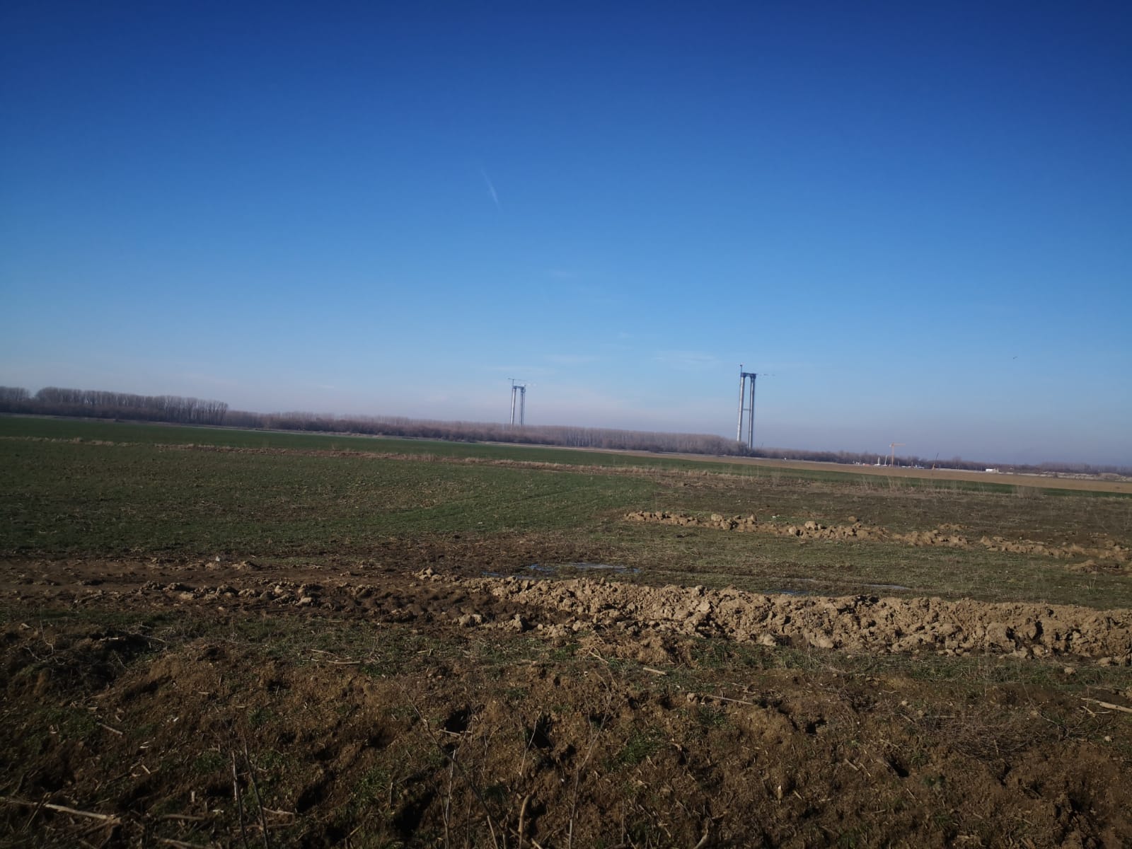A fost emisă autorizaţia de construire pentru primii 7 kilometri din drumurile de legătură cu Podul Brăila