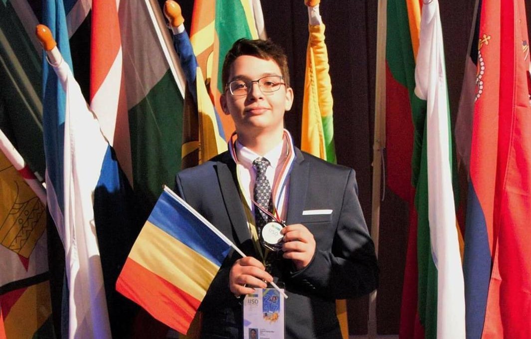 Un elev al Colegiului Naţional „Mircea cel Bătrân“, admis la Universitatea Harvard