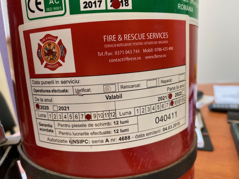 CONSTANȚA: Stingătoarele de incendiu din autobuzele și microbuzele CT BUS, sunt în continuare în uz