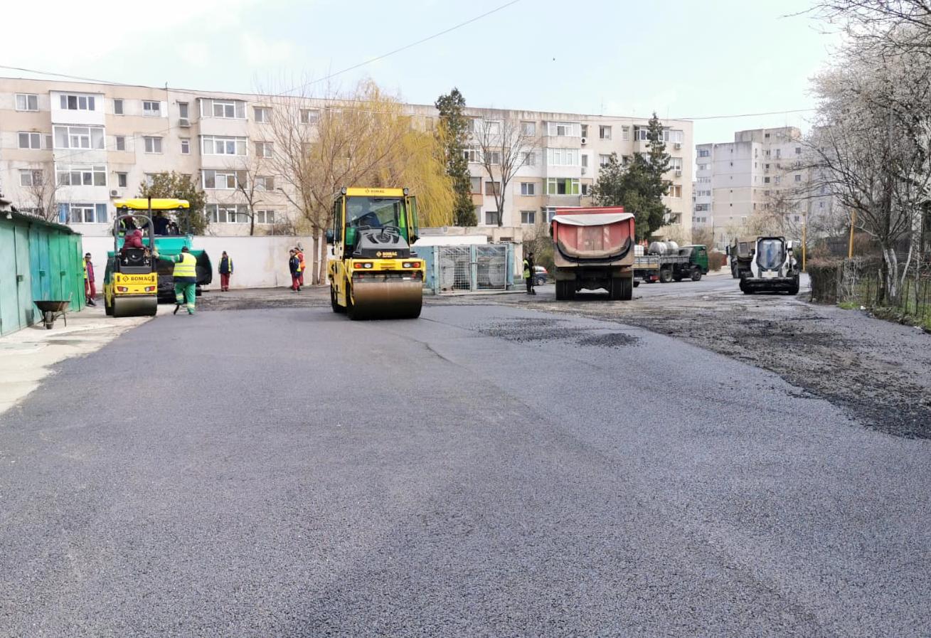CONSTANŢA: Noi locuri de parcare pentru locuitorii din zona Casa de Cultură – FOTO