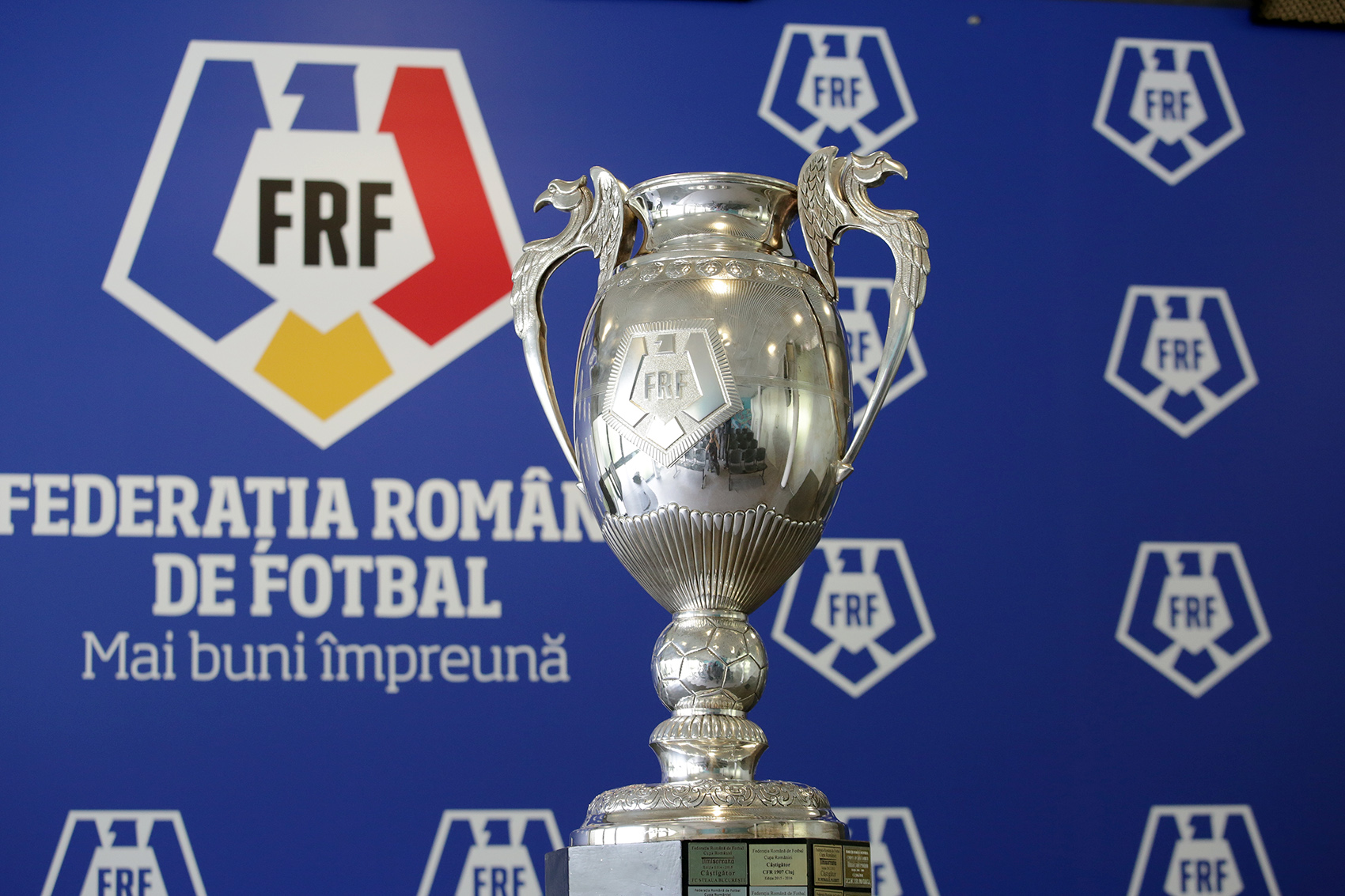 Astra vs Dinamo, astăzi în semifinalele Cupei României la fotbal