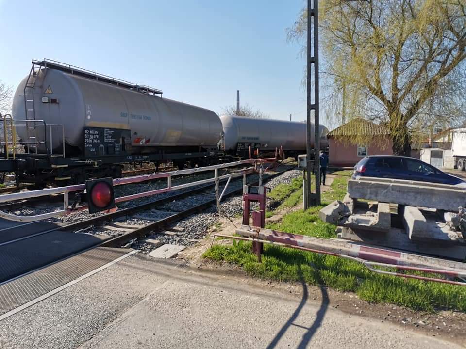 CONSTANȚA: Vagoanele unui tren de marfă au deraiat
