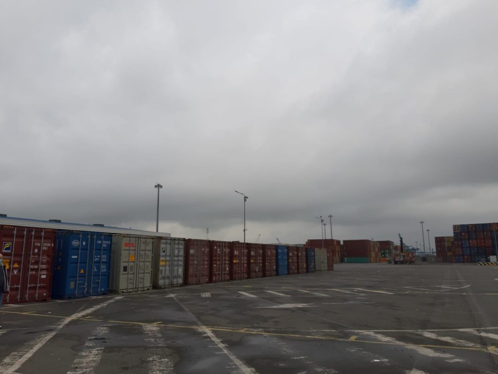 container deseuri portul Constanta Sud Agigea - foto - Radio Constanta