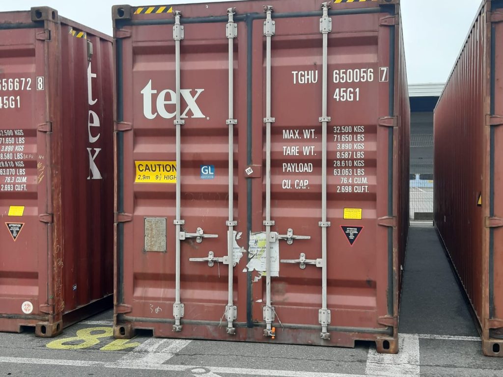 container deseuri portul Constanta Sud Agigea - foto - Radio Constanta