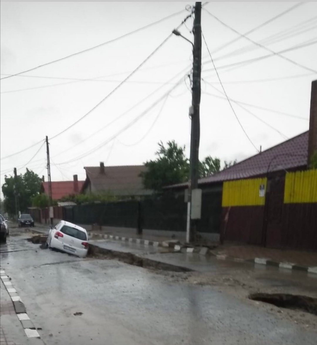 Cod portocaliu emis de hidrologi pentru Tuzla și Eforie. Pericol de inundații