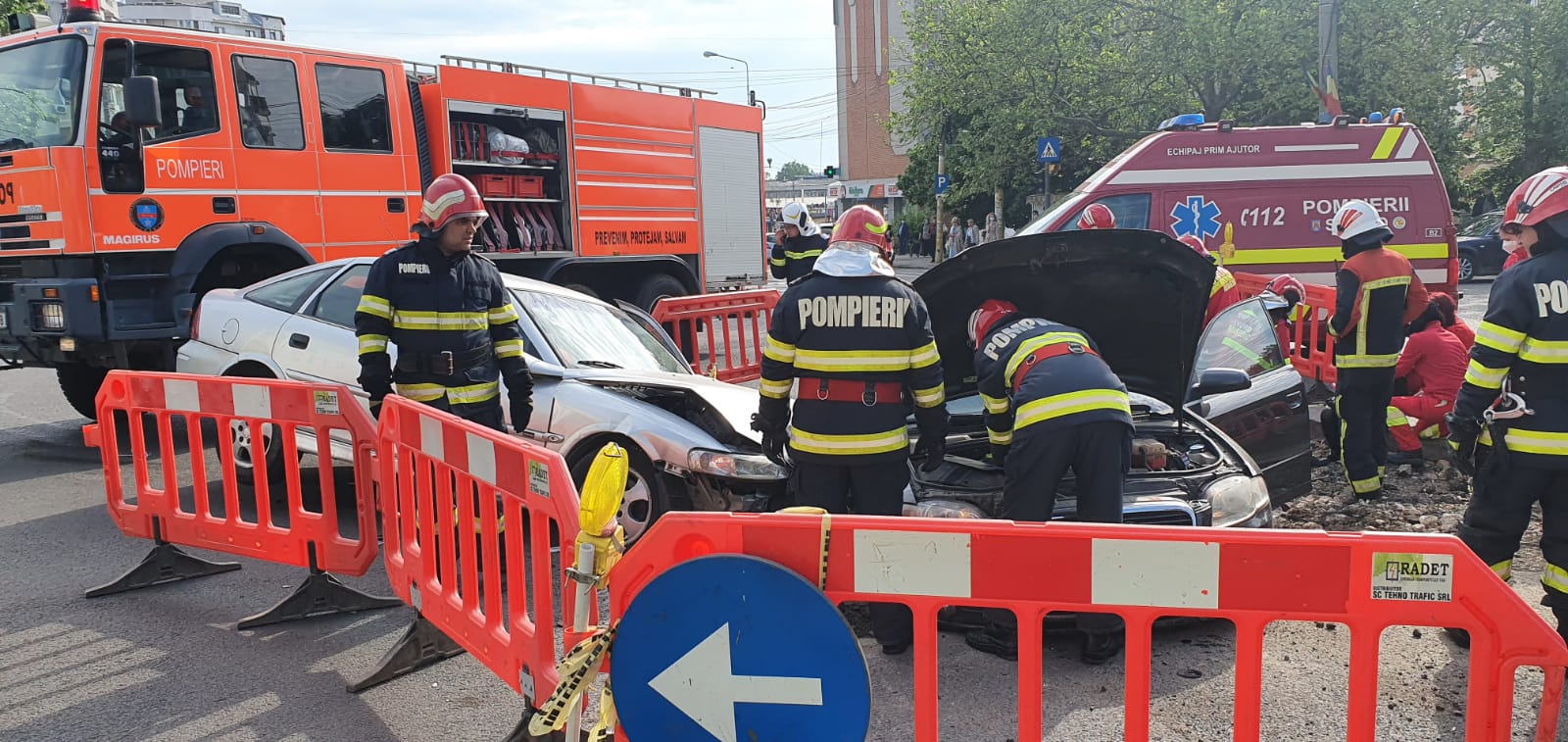 CONSTANȚA/FOTO: Accident rutier – o mașină a căzut într-o groapă de pe carosabil