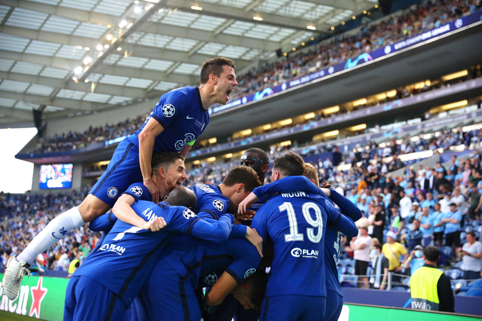 Chelsea Londra a câştigat pentru a doua oară Liga Campionilor