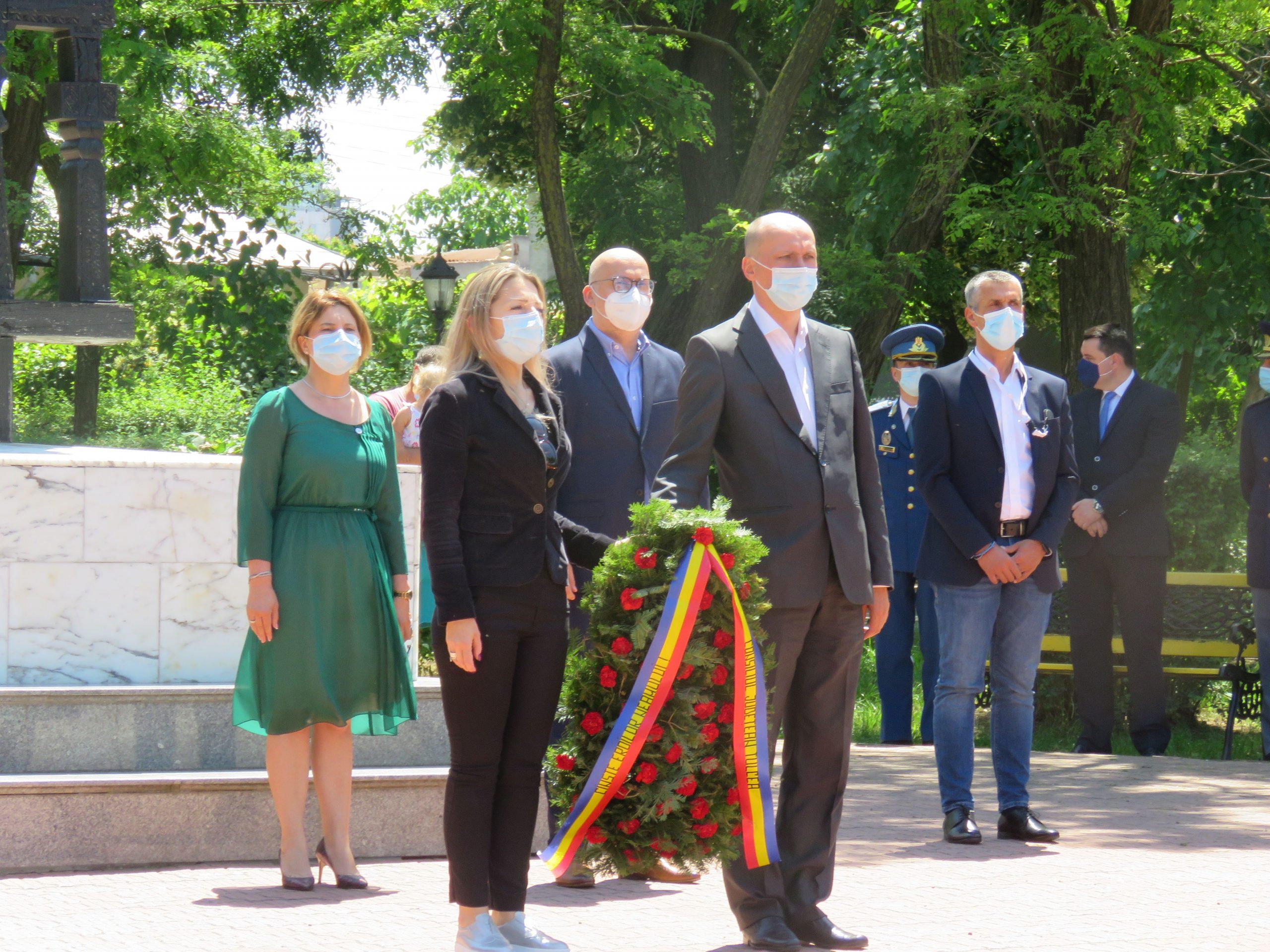 TULCEA: Ceremonial militar și religios dedicat Zilei Eroilor