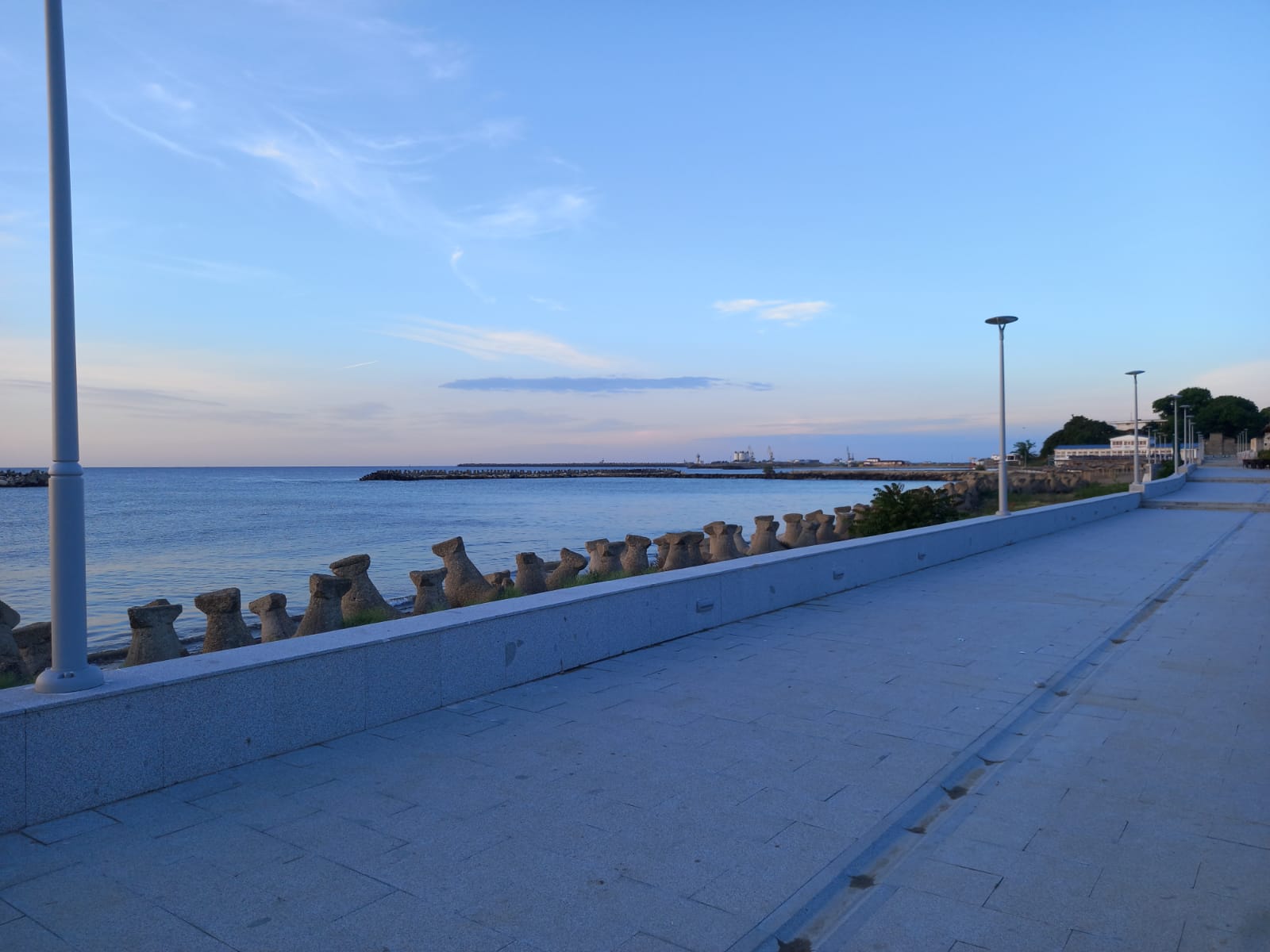 Primele două sectoare ale falezei Mangalia-Saturn vor fi gata până la 1 iulie