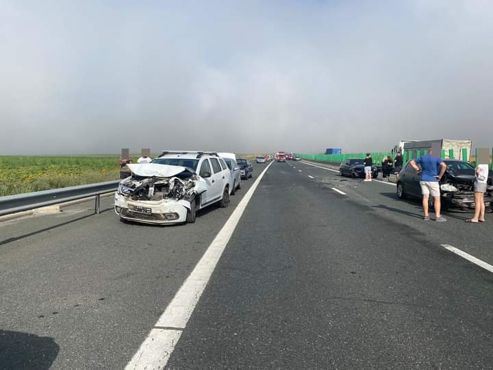Infotrafic: Circulaţie reluată pe benzile 1 şi 2 ale A2 Bucureşti – Constanţa; traficul e îngreunat