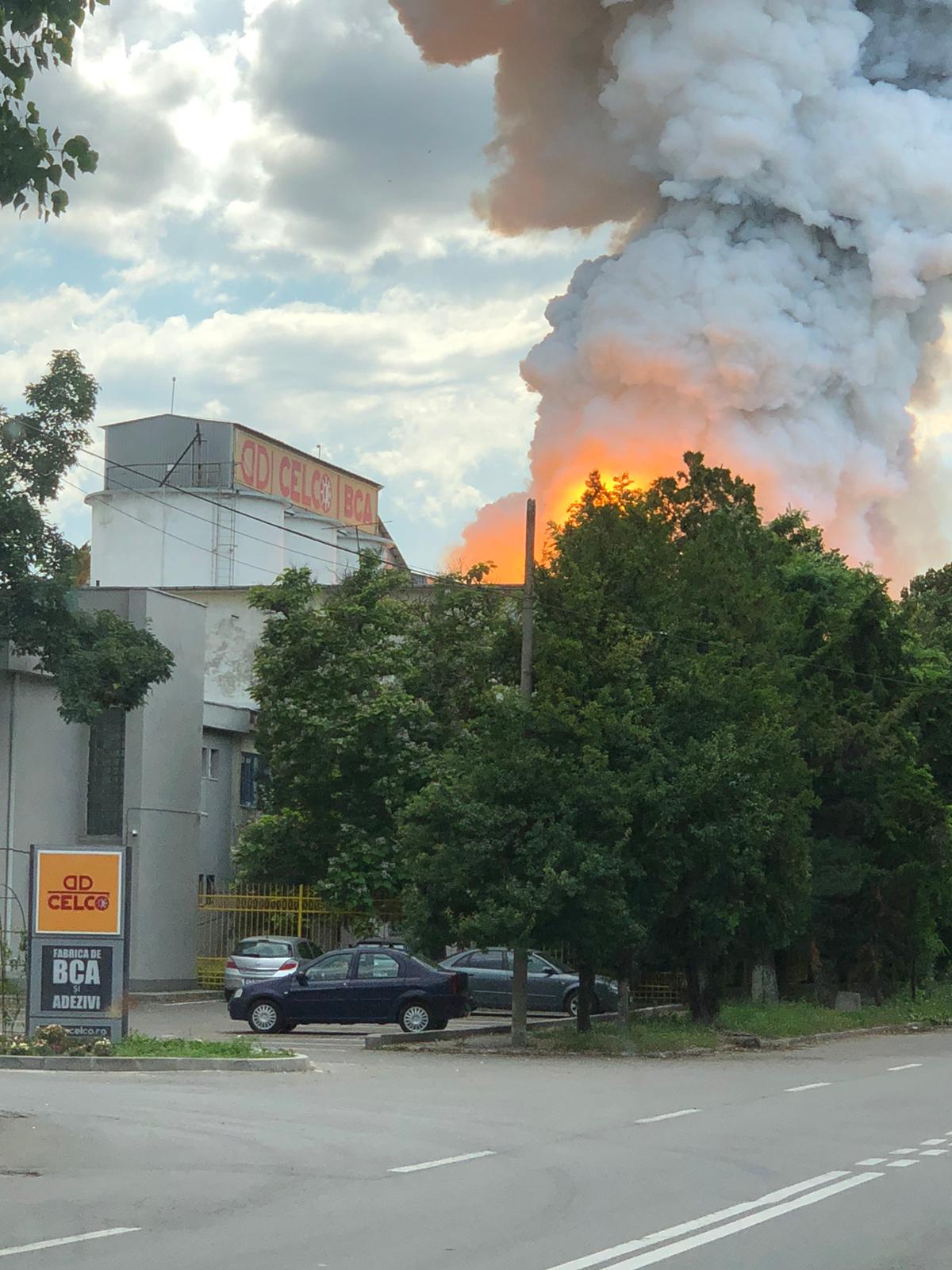 UPDATE: A fost emisă o avertizare RO ALERT. Incendiu puternic în Constanța