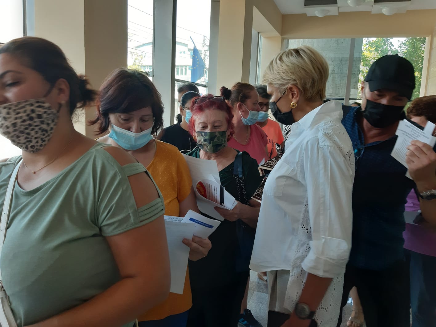 CONSTANȚA: Bursa locurilor de muncă. Este prezent și ministrul Muncii şi Protecţiei Sociale, Raluca Turcan