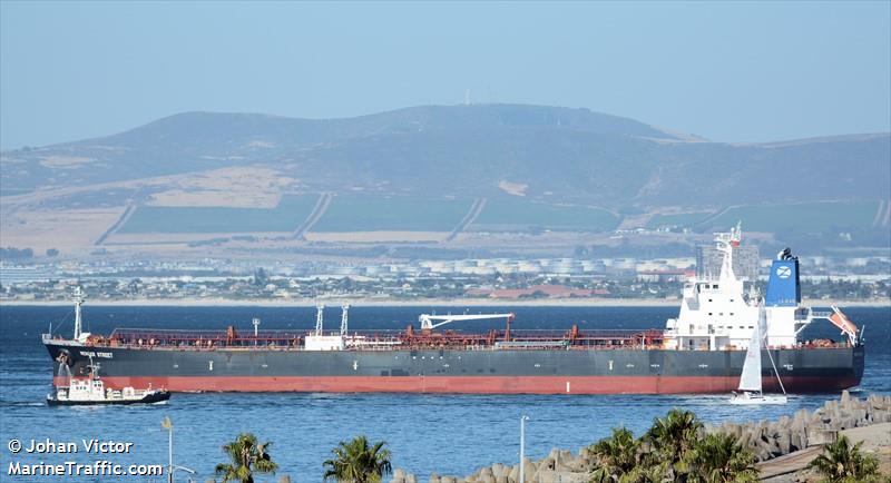 Marinar român ucis într-un atac asupra unei nave în Marea Arabiei