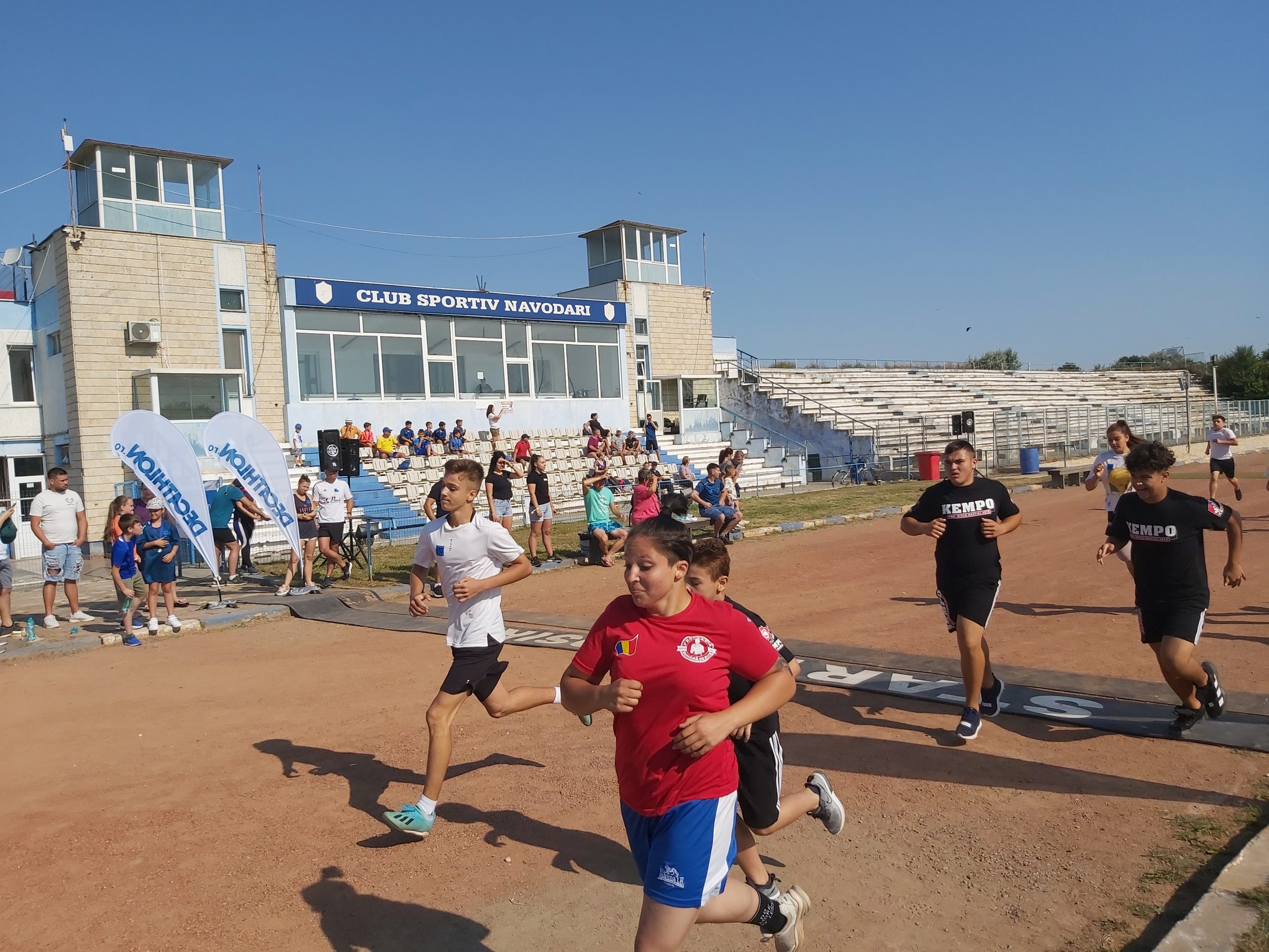 Participare numeroasă la „Crosul Năvodariului”