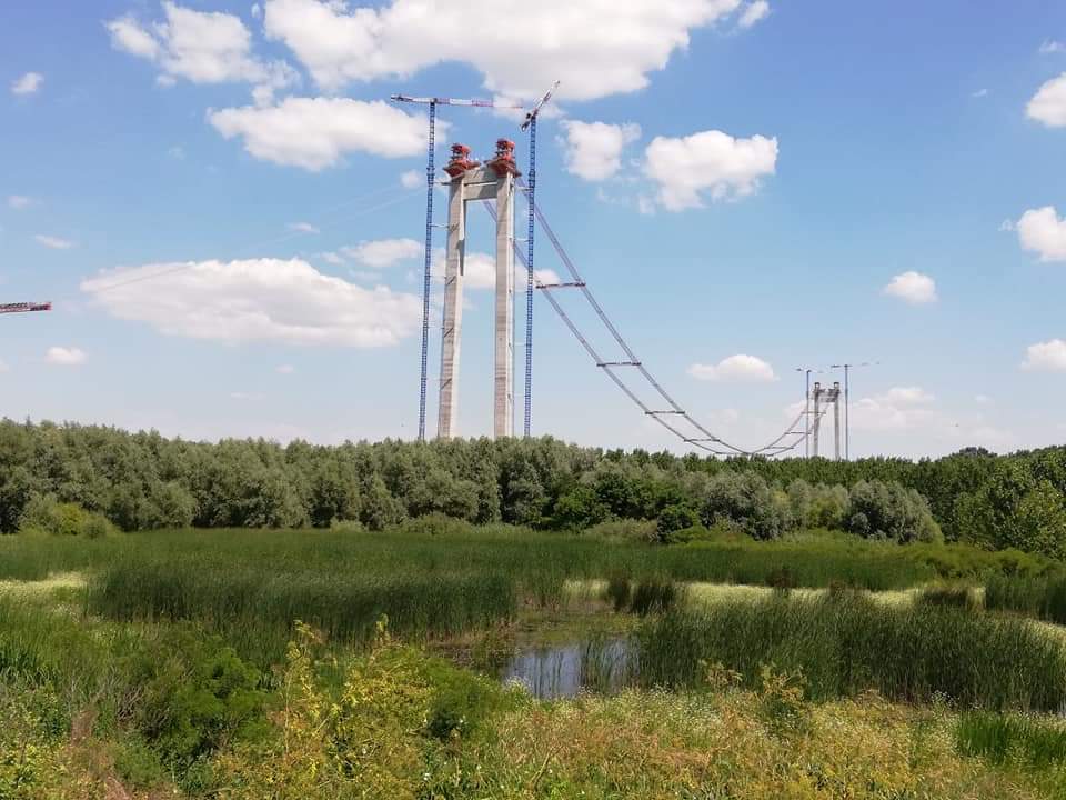 Stadiul lucrărilor la podul suspendat peste Dunăre dintre Tulcea și Brăila