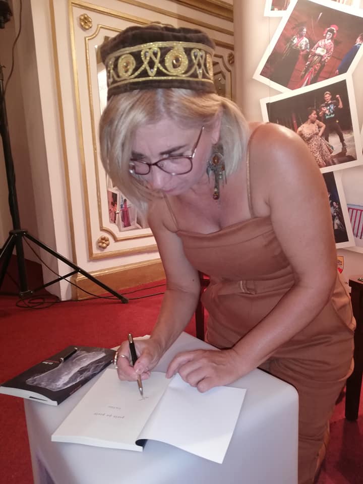 Poeta Lia Faur: Constanța citește! Constanța chiar este interesată de poezie și de literatură