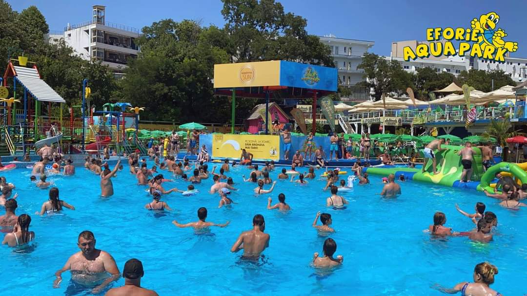 Distracție în familie, la Eforie Aqua Park