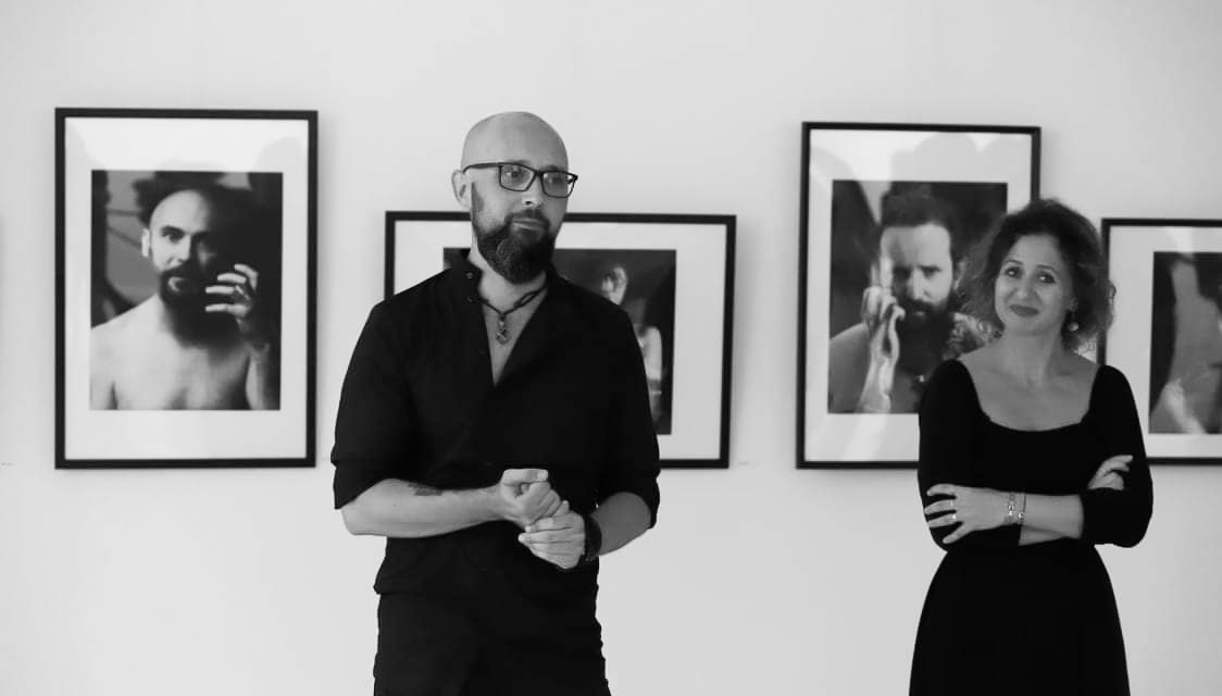 FOTO | „Fără filtru“ – expoziție de fotografie-portret, la Muzeul de Artă Constanţa