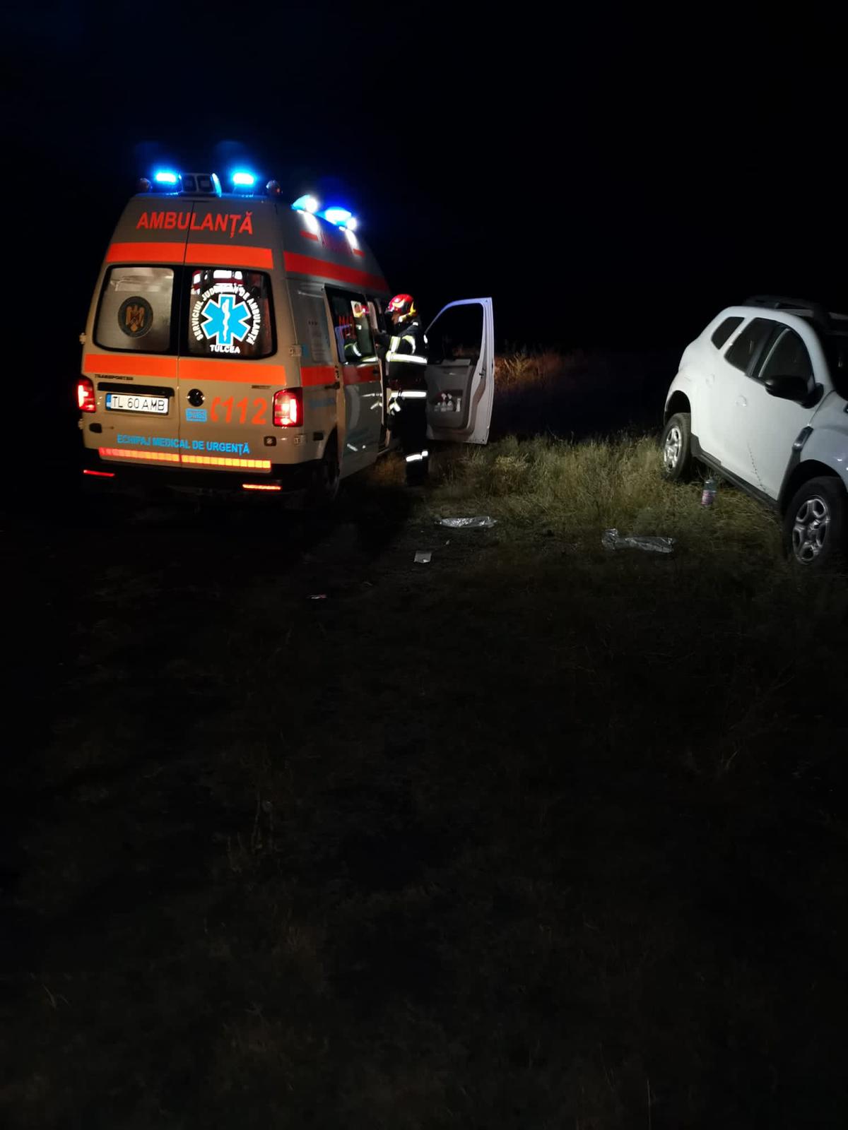 Județul TULCEA/FOTO: Accident rutier grav. Trei persoane au fost rănite