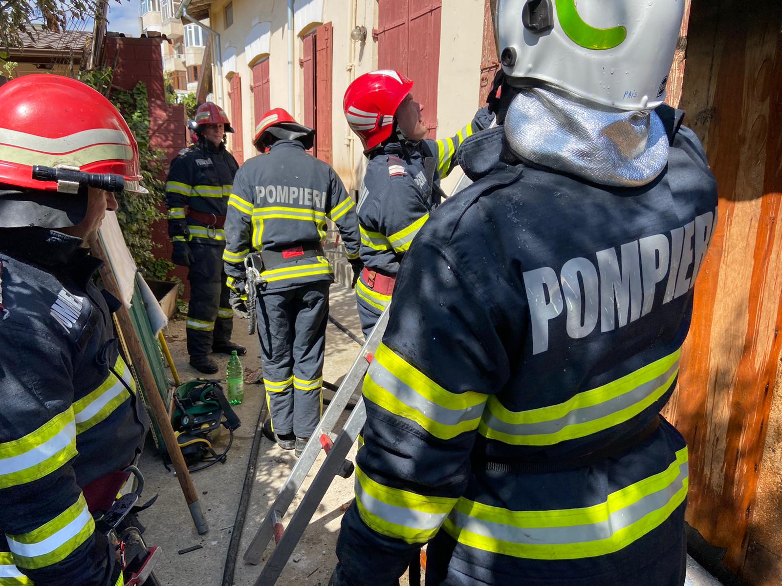 TULCEA/FOTO: Explozie, urmată de un incendiu. O persoană a decedat