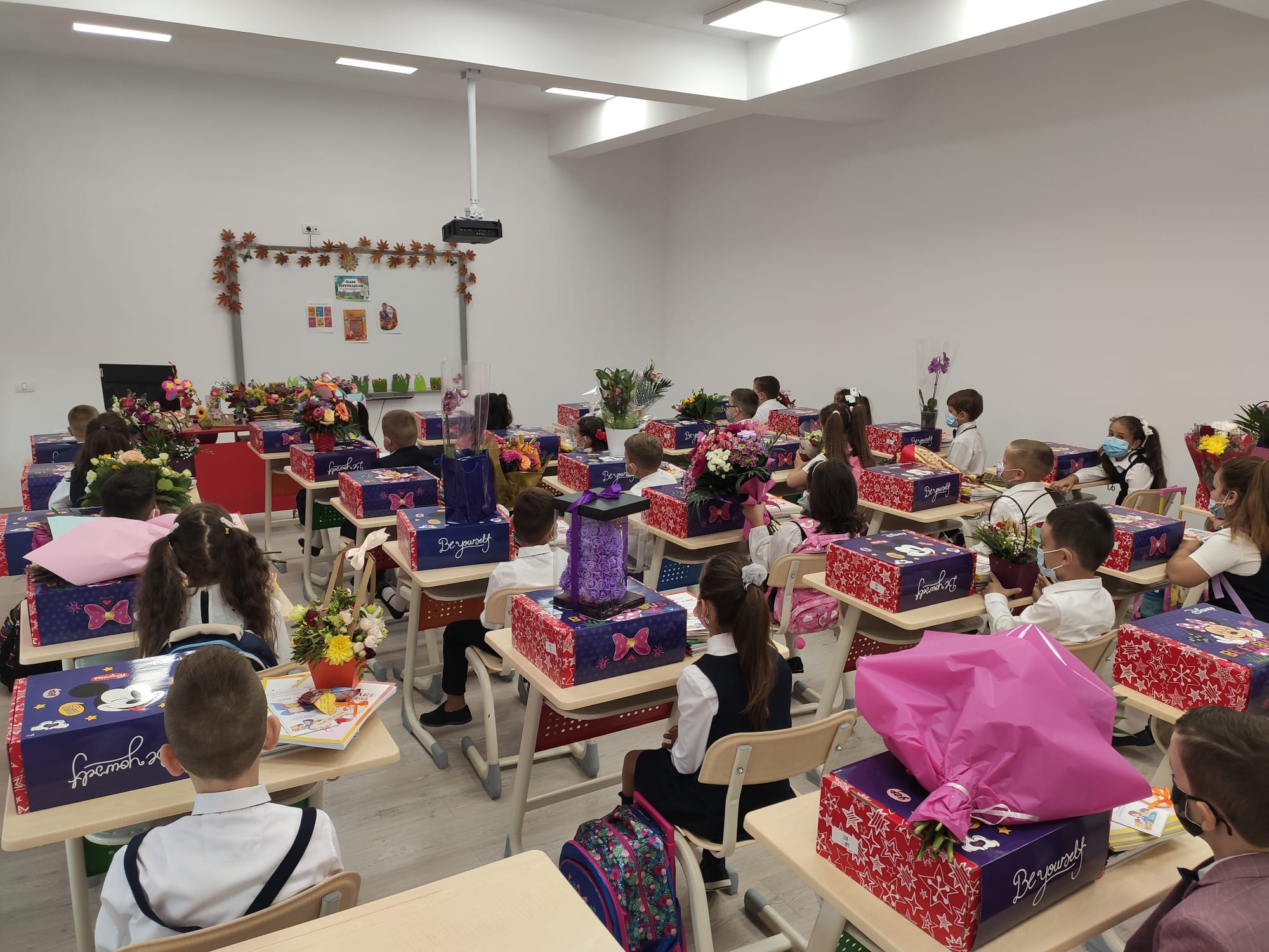MIHAIL KOGĂLNICEANU: A fost inaugurată prima școală „smart”
