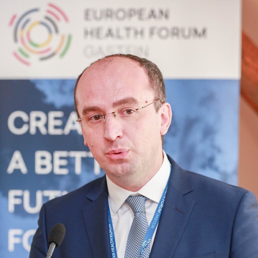 INTERVIU | Marius Geantă, președintele Centrului pentru Inovație în Medicină: „Nu aș recomanda nimănui să își testeze nivelul de anticorpi, pentru că nu știm cum să folosim respectiva informație în acest moment”