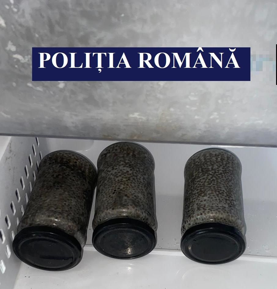 FOTO: Icre negre negre de vânzare. Un bărbat s-a ales cu dosar penal