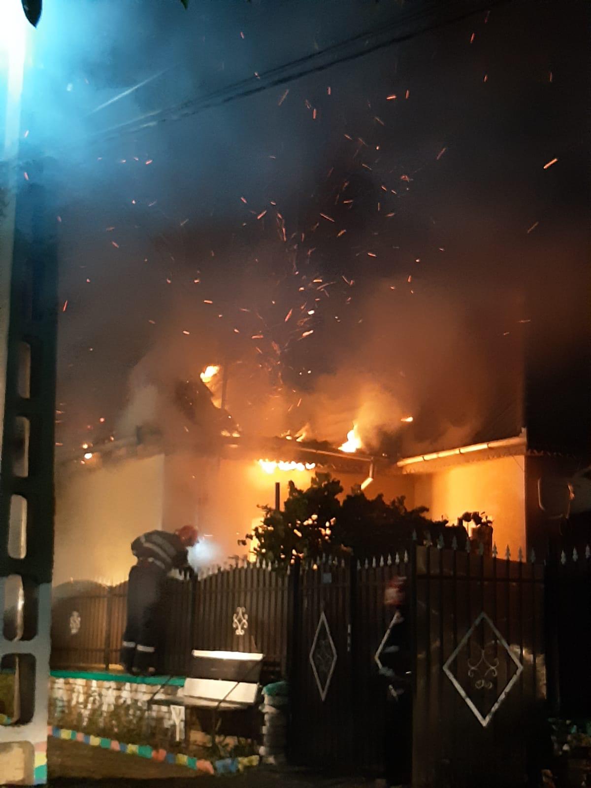 TULCEA: Bărbat găsit decedat în urma unui incendiu izbucnit de la o ţigară nestinsă
