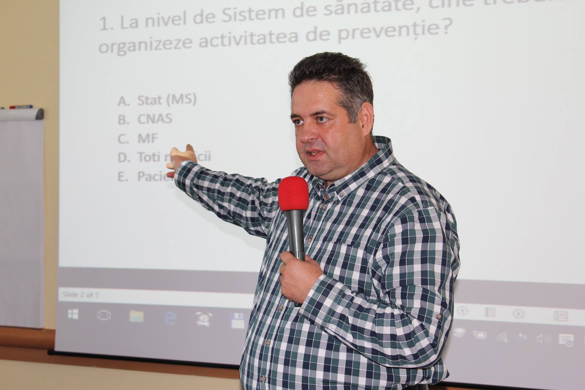 Gindrovel Dumitra, coordonatorul grupului de vaccinologie: Încă este prematur să discutăm despre un val al 6-lea al pandemiei de coronavirus