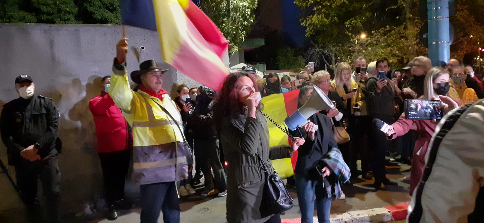 CONSTANȚA: Protest în fața Spitalului de Boli Infecțioase