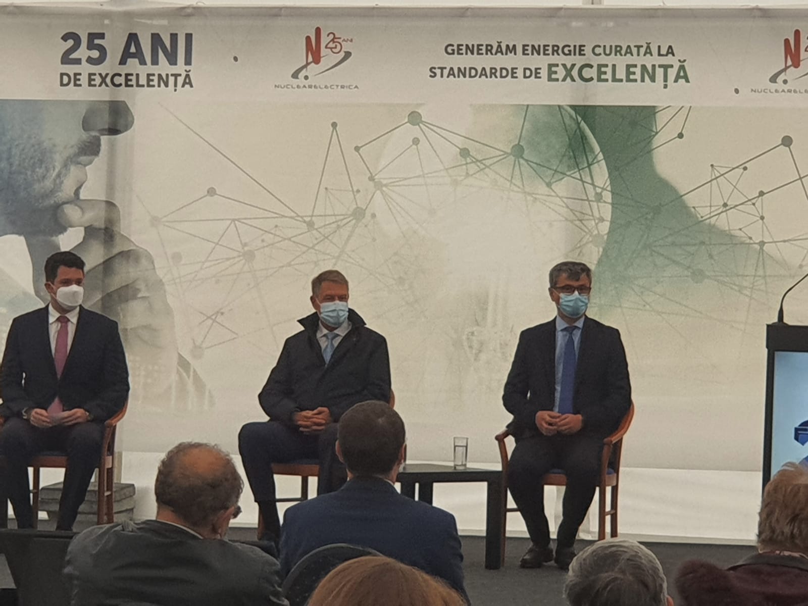 Klaus Iohannis vizitează CNE Cernavodă, cu prilejul împlinirii a 25 de ani de la punerea în funcţiune a Unităţii 1