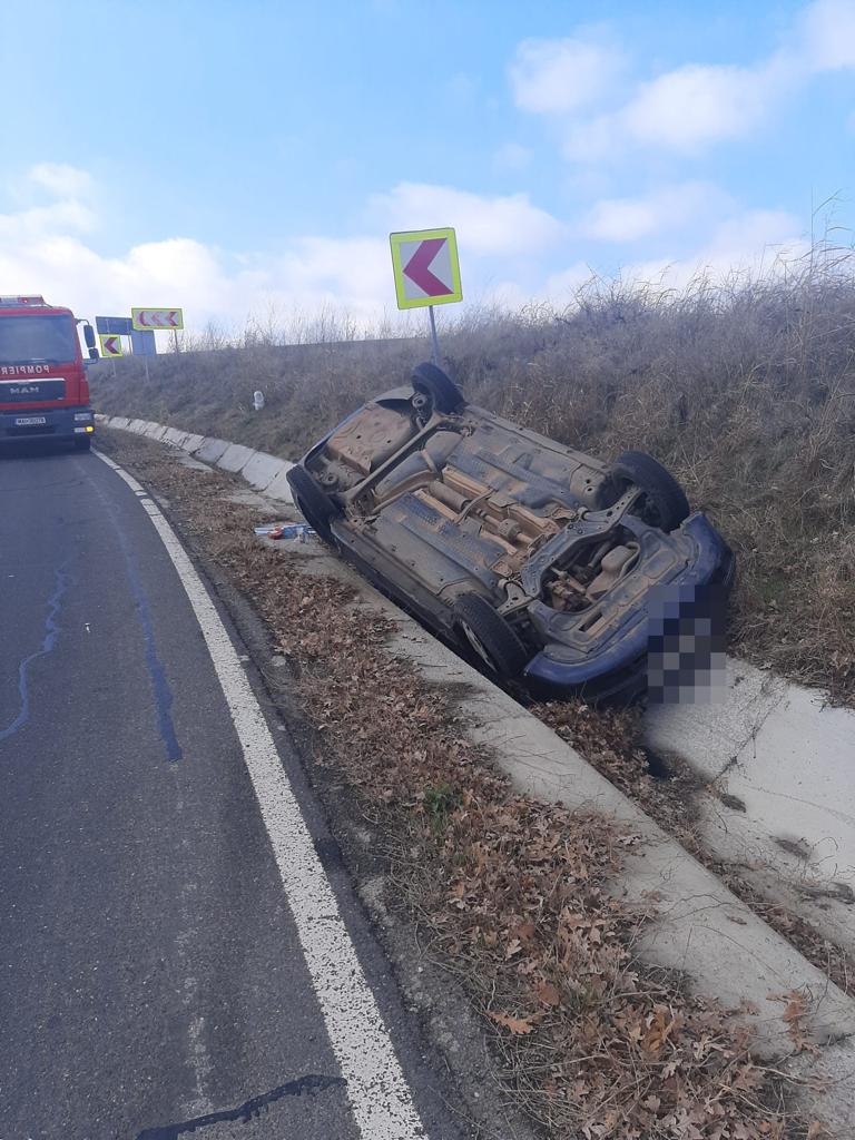 TULCEA/FOTO: Accident rutier soldat cu patru victime